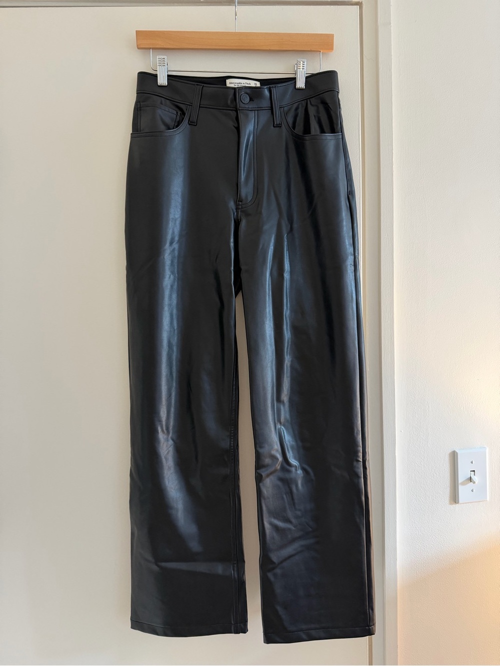 Abercrombie 90s Relaxed High Rise Leather Pants